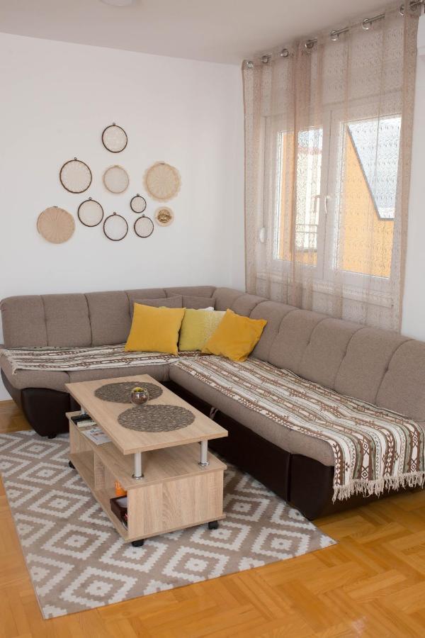 Bella Vista Apartment Требине Екстериор снимка